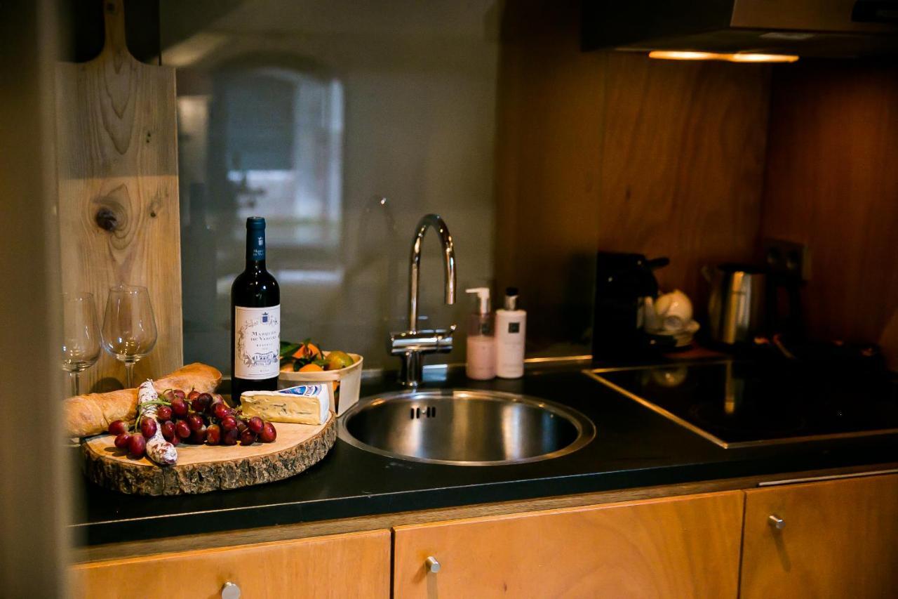 Het Sluijmerhuis Bed & Breakfast Utrecht Bagian luar foto