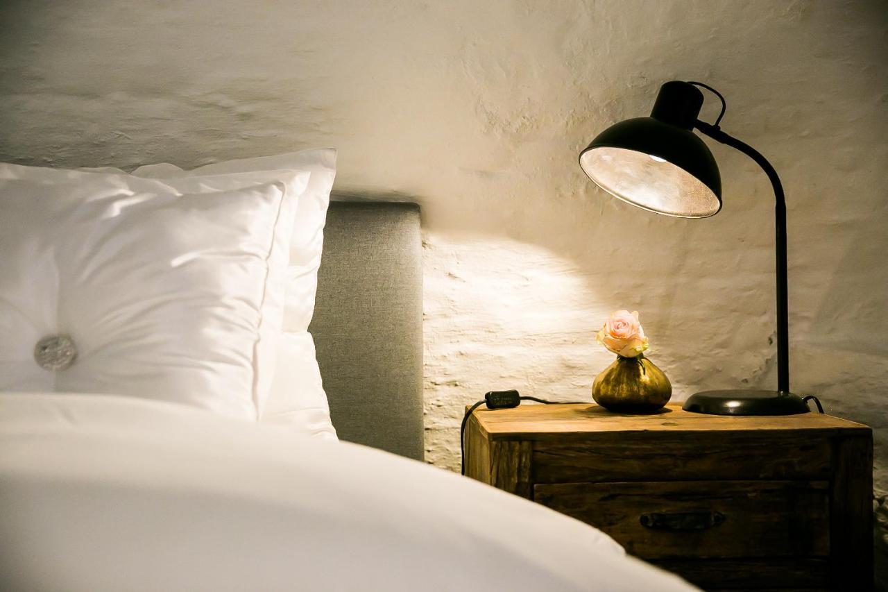 Het Sluijmerhuis Bed & Breakfast Utrecht Bagian luar foto