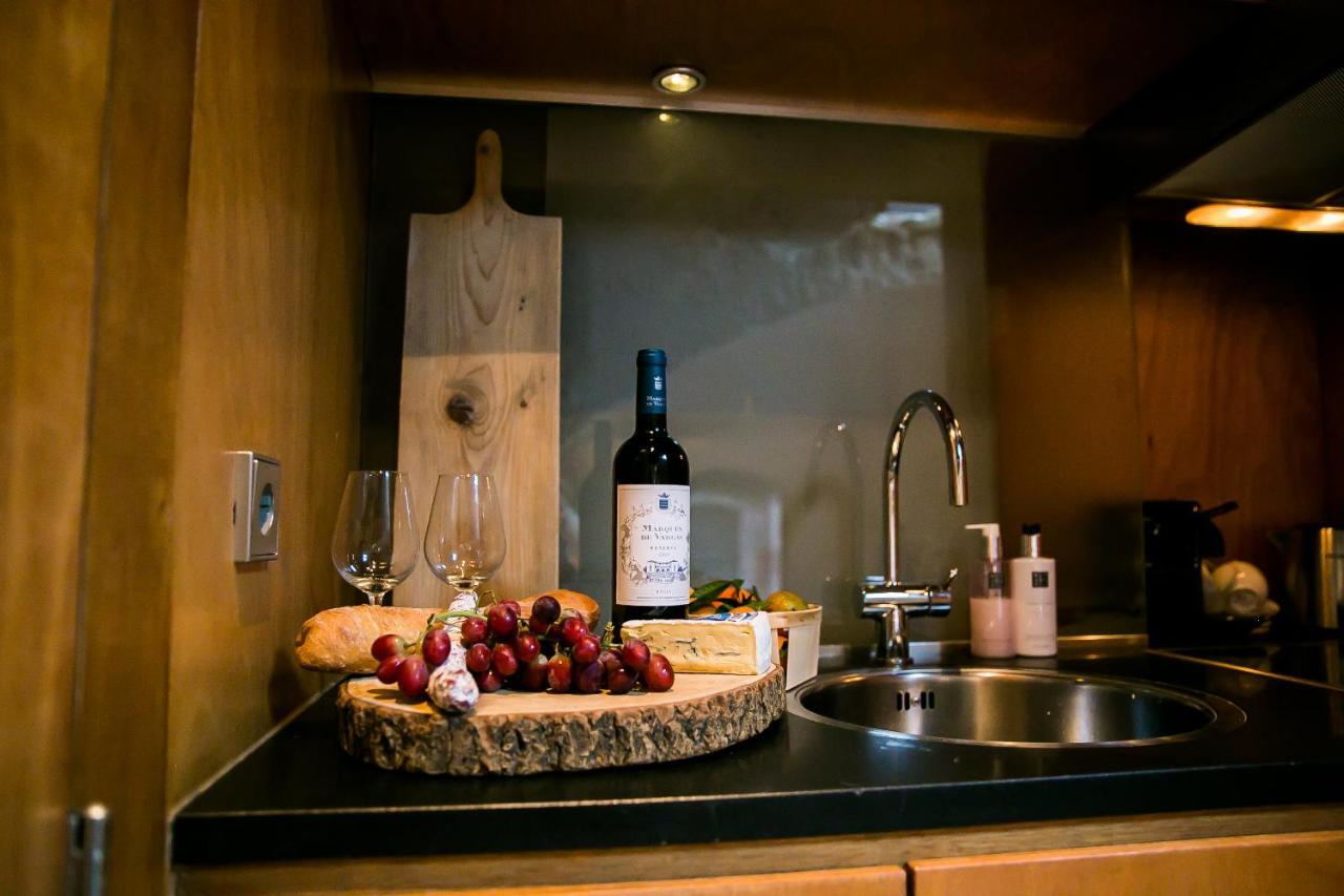 Het Sluijmerhuis Bed & Breakfast Utrecht Bagian luar foto